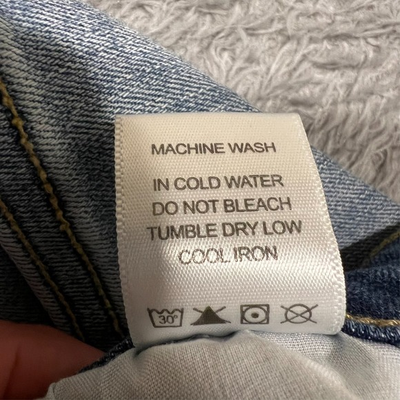 Judy Blue Skinny Fit Capri Jeans Raw Hem Distressed Women's 13/31 32x20 - Picture 12 of 16